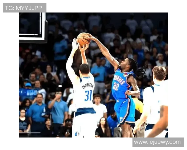 NBA常规赛精彩回顾：独行侠对决雷霆的激烈碰撞与精彩瞬间